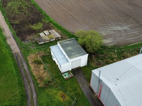 Komerční prostor vhodný pro skladování, lehkou výrobu,88m2 Dolní Ředice