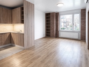 Pronájem prostorného bytu 2kk v RD, 63m2, s vlastním parkováním a využitím společné zahrady.