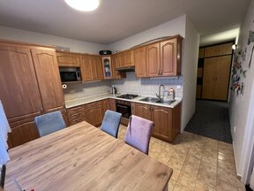 Prodej bytu 3+1, francouzské okno, 64m2, Pardubice-Dubina