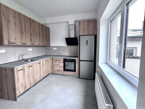 Pronájem bytu 2+1, 55 m², v centrum města Chrast, se zahradou a vlastním parkováním.